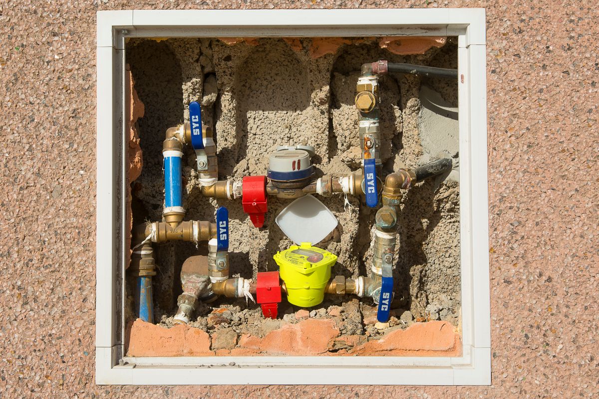 Water meters connected to residential pipework